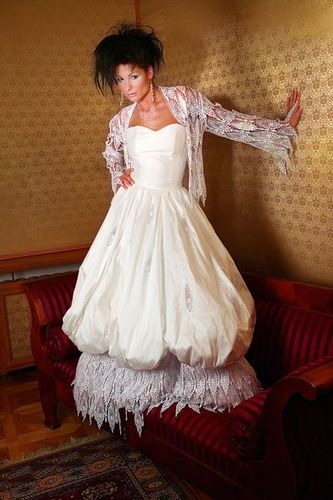 Suknie ślubne na wesele dla panny młodej, dla druhny i mamy - szyte na miarę w pracowni krawieckiej Atelier Hanny Bieńkowskiej